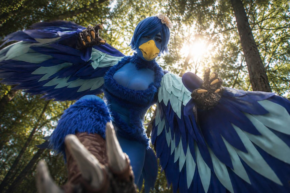 sillabub538's tweet photo. Harpy (Blue)/Original design I tried editing the background. I wonder if it looks a bit more like a bird of prey now.
Photo: @tefuran
Arm wings: https://t.co/jg8n9Vgz5Z #Harpycosplay #cosplay #harpy https://t.co/qRyTHc6U2A
