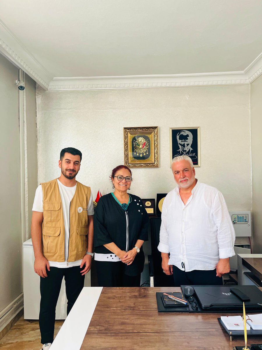 ugdd_imsa's tweet photo. Uluslararası Göç ve Dayanışma Derneği (UGDD) Genel Sekreterimiz Sn. Asuman Tongarlak ve Malatya saha ekibimizle birlikte, Malatya Tekstilciler ve Konfeksiyoncular Derneği (MATEK-DER) Başkanı Sn. Mehmet Tüm’ü ziyaret ettik. https://t.co/uTRfTGeHeb
