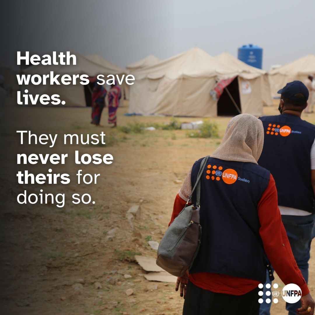 UNFPAYemen's tweet photo. Health workers are protected under international humanitarian law.
Yet they continue to be killed, injured and attacked while saving lives in conflict zones.
Healthcare is #NotATarget
Protect it. Enforce the law. End impunity.
#ActForHumanity https://t.co/x93yBsdIeZ