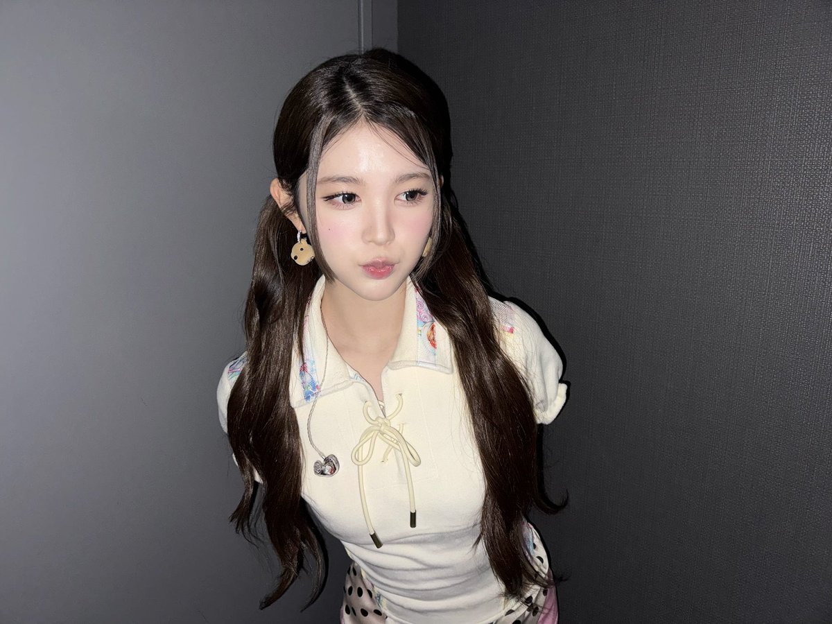 u0nihb's tweet photo. 곧 스무살이 이렇게 귀여워도 되는거긔~? https://t.co/PlpaWTclyj