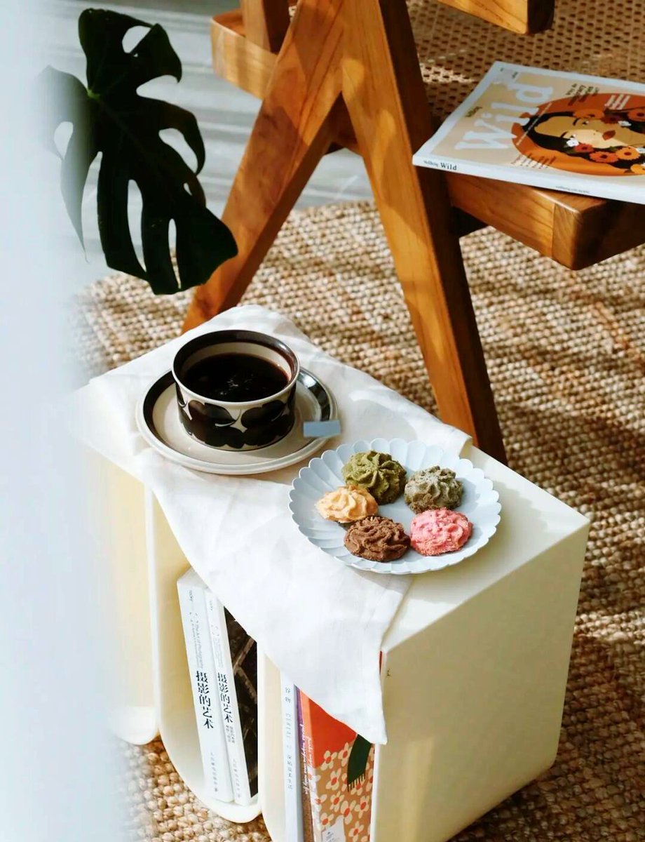 JudyMirabal2's tweet photo. Just finished a lazy Sunday baking session, kitchen smells like vanilla and cookies, and there’s a warm mug of tea waiting by the couch—best kind of rest day. https://t.co/a8VtYZswAz
