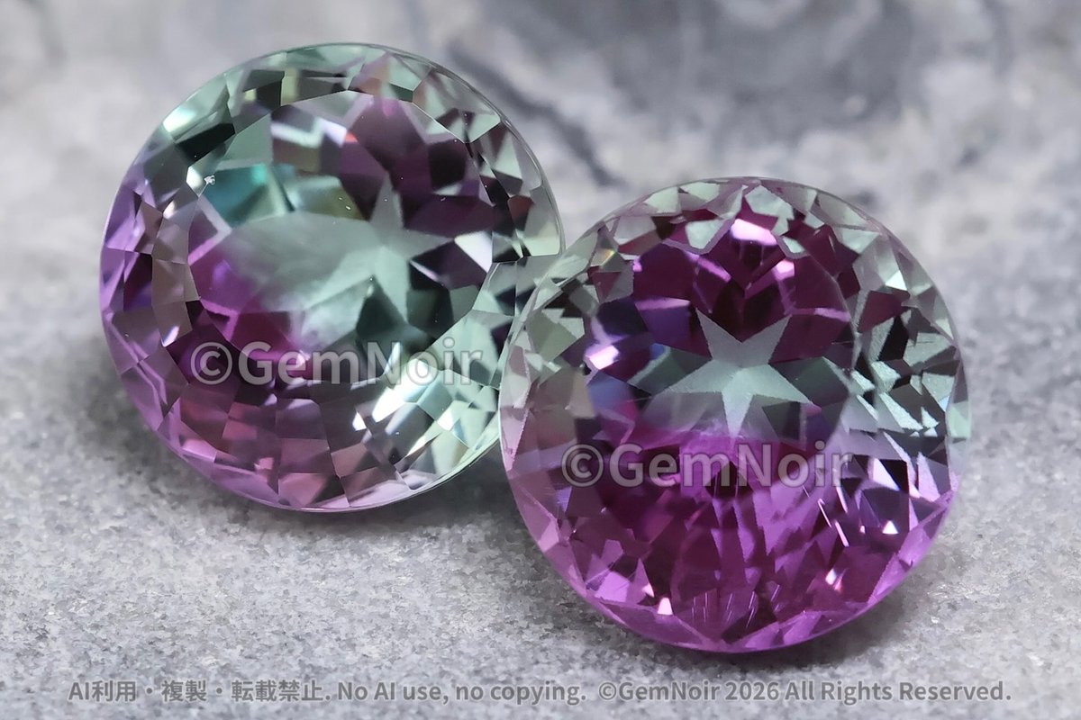 gemnoir2020's tweet photo. 明日はこの水の魔石たちを出品していきます🌟✨
仲良しで良き☺️

#水の魔石 https://t.co/KhZX01UgtF
