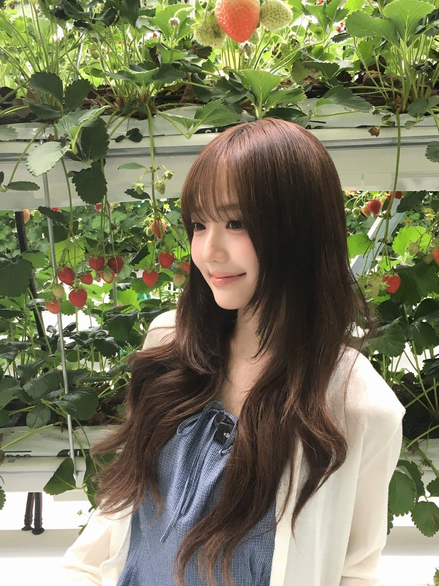 S2O806's tweet photo. 260820 코스모톡 #윤서연 https://t.co/IcjbGQERGy