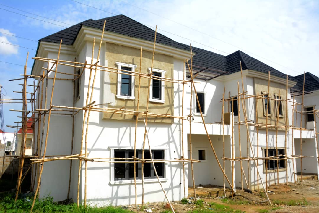BigChuks5's tweet photo. KINBOTOS SMART HOMES F14 KUBWA, ABJ.

 📍Opposite Bakan Gizo Supermarket &amp; Pharmacy F14 Kubwa, Abj.

1)Finished 4Bedrooms fully detached duplex-#200m

2)Finished 4Bedrooms terrace duplex-#100m

📱08160855689

Asu Ekiye Peter Obi Baleba Davido Odumodu Konsa wande Poco Lee oshoala https://t.co/qDgSaSsEx5