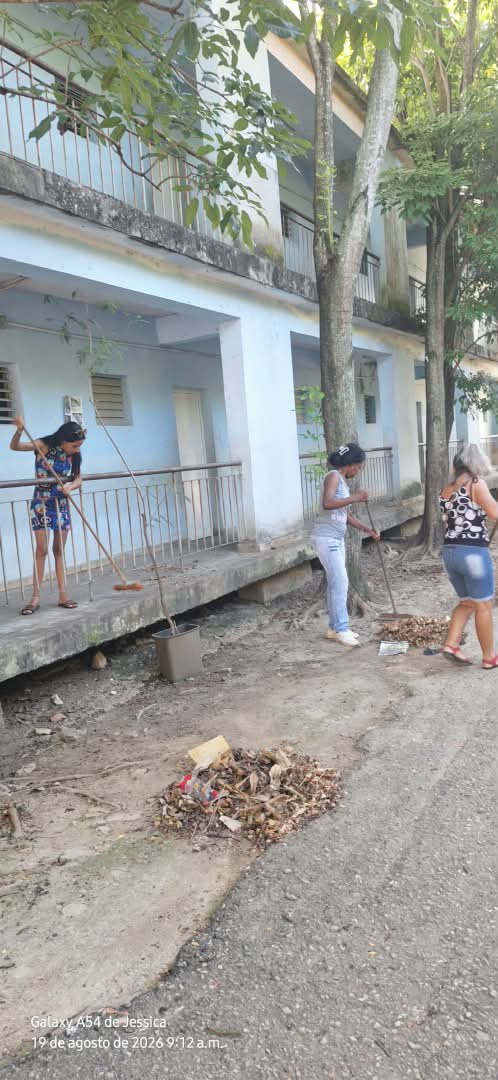 MiltonArvesuk's tweet photo. Para los educadores no hay imposibles, se preparan las Instituciones Educativas en San José de las Lajas, Mayabeque, para el inicio del curso escolar. #CubaEstáFirme https://t.co/9PzZVchVu3
