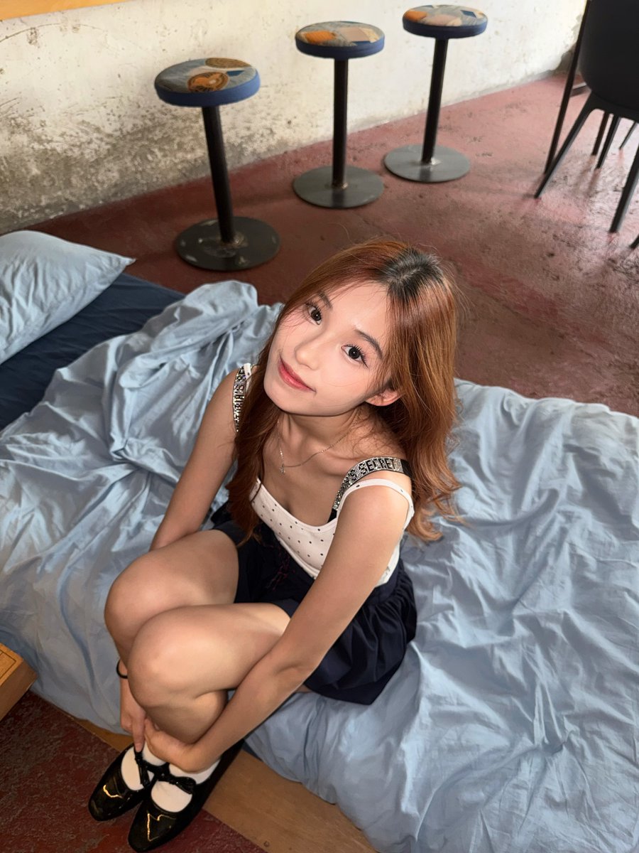 evil978's tweet photo. Cute hottie is back 
#马来西亚 #女神 #美女 #YJie #malaysiaBeauties https://t.co/IyIKZ8cDAC
