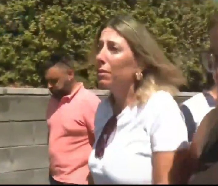 JuanPorcel4's tweet photo. El llanto de María Guardiola es tan falso como el personaje.
Juró y perjuró que en ningún caso pactaría con VOX, y lo hizo.
Esta mujer es una pura mentira. https://t.co/fia4TUAOLE