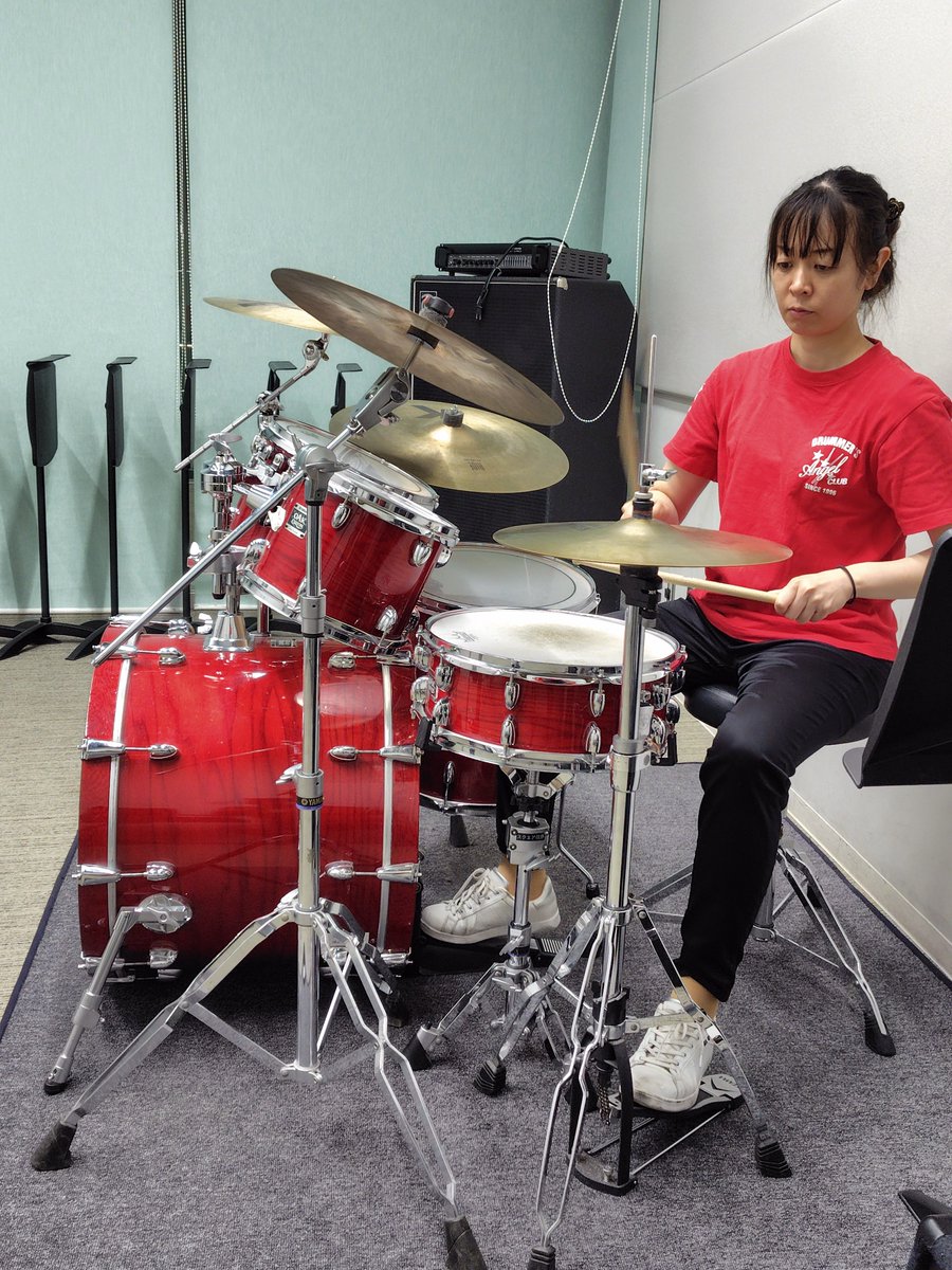 angelgojyu's tweet photo. 今日もドラムレッスン無事終了！！

夜もまだまだ暑いね〜！！

キンキンに冷えた
美味い夜飯食べたい！！

がはははは〜！！

バイクで帰れば
体温も下がるな！！

#ドラムレッスン
#ドラム
#ANGELGOJYU
#エンジェルゴジュウ
#ANGELDRUMMERSCLUB
#GUERRILLAGANG
#BURGLAR https://t.co/XZ2GB41fpD