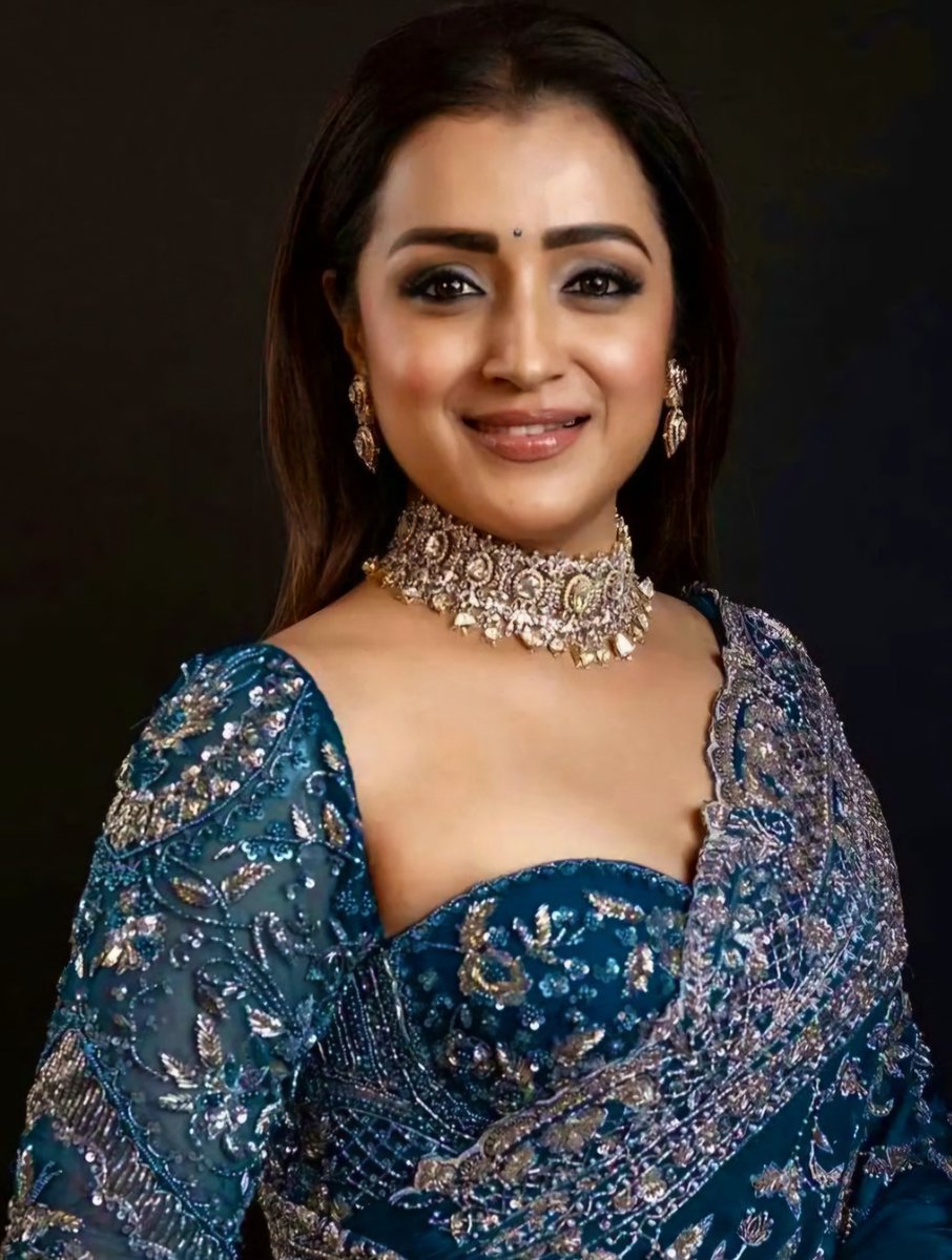 ManikandanGN3's tweet photo. #trisha #trishahot 🔥🫶🥰💖😘💕😍❣️ https://t.co/iFxflx6qv7