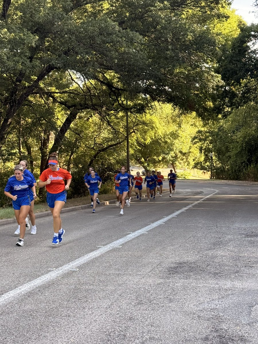 McLennan_SB's tweet photo. Day 3: Jump Rope and Hill ✅ https://t.co/Af16JnDjVA