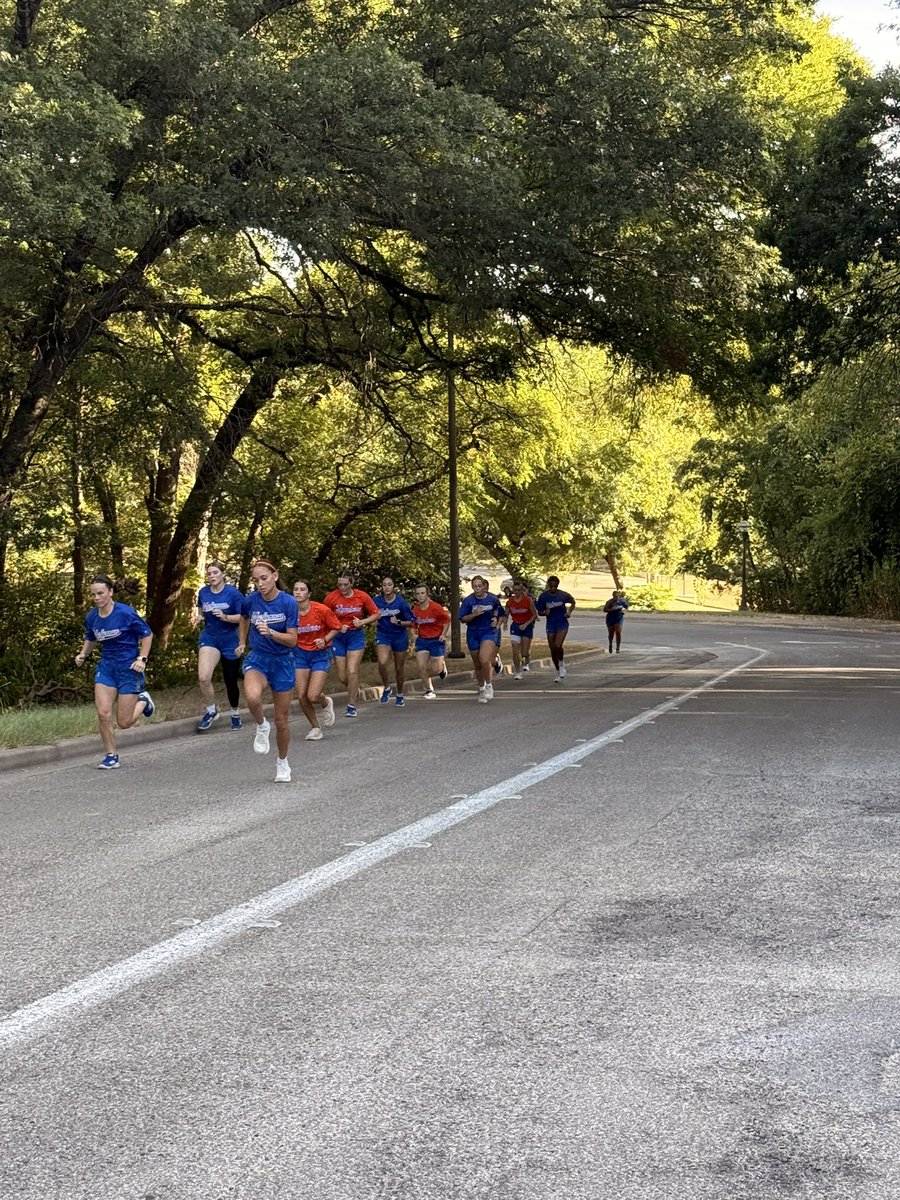 McLennan_SB's tweet photo. Day 3: Jump Rope and Hill ✅ https://t.co/Af16JnDjVA