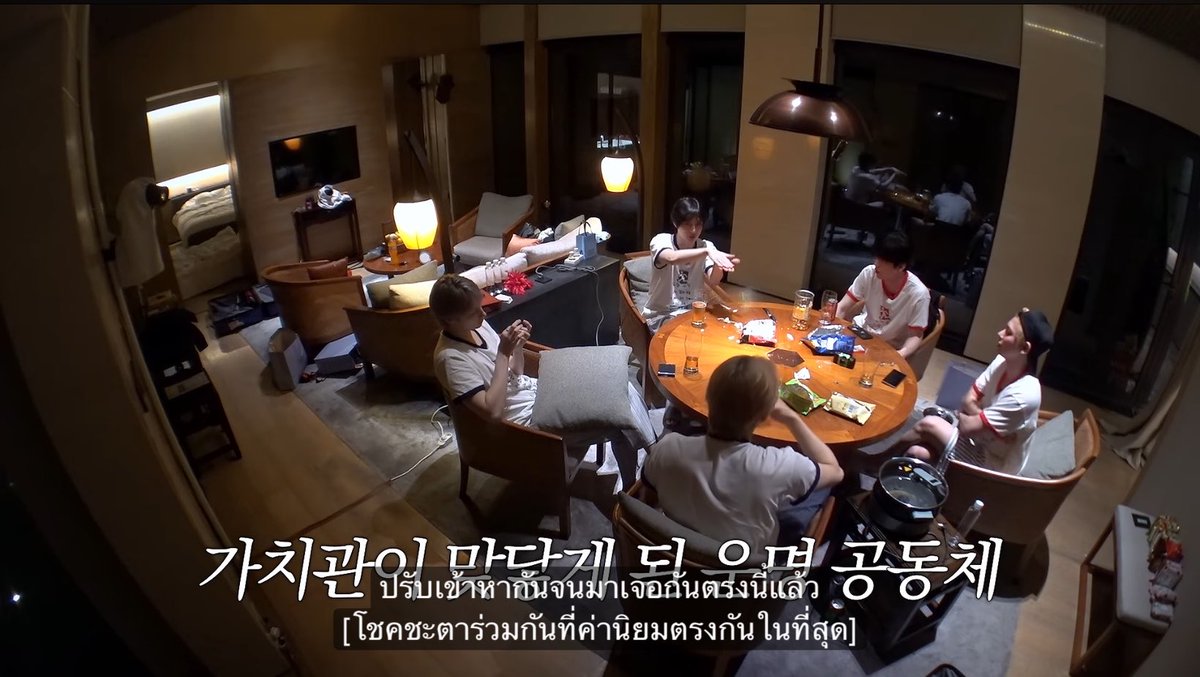 913ciao's tweet photo. ซึมㅠㅠ คิดมาตลอดว่าสุ้บบอมไคมีแพชชันมากขึ้นเพราะรู้ว่านยังนยังจึมีโกลใหญ่อะไรบ้าง แต่เพิ่งรู้วันนี้ว่าจริงๆแล้วยอนแทนก็ปรับแล้วมองมุมความสุขมากขึ้นจนหาตรงกลางกันเจอ มันรักกันมากเลยอะ ร้องรอบที่ n ㅠㅠㅠ https://t.co/78IZJ4WdC5
