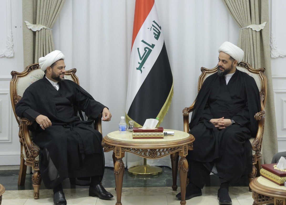 khazalimedia's tweet photo. استقبل سماحة الشيخ الأمين قيس الخزعلي، وفدا من حركة النجباء برئاسة رئيس المجلس السياسي للحركة الشيخ علي الأسدي.
وجرى خلال اللقاء بحث آخر التطورات السياسية والمستجدات على الساحة الوطنية والتأكيد على أهمية تعزيز الاستقرار وتوحيد المواقف الوطنية إزاء التحديات التي تواجه العراق. https://t.co/PfuMR1gvxC