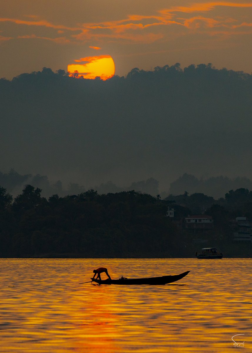 Ssayeedbm's tweet photo. Golden Hour Photographs from Bangladesh 🇧🇩 

Share your Golden Hour Photographs 📸 https://t.co/rL5Pg24AsG