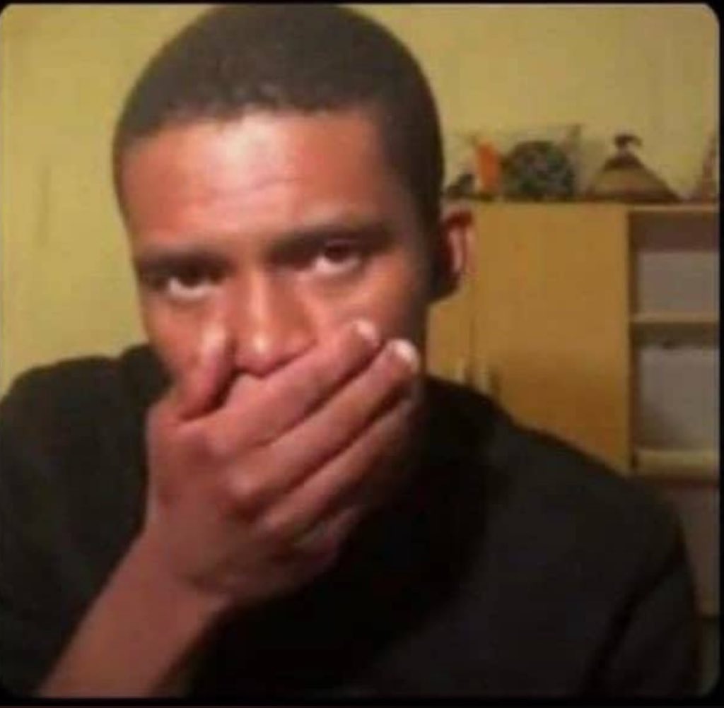 felixmagixx's tweet photo. Fresher has fried the whole egg, people are extravagant 😭😭 https://t.co/ENQ9ibgs3x