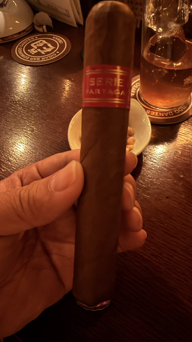 hamakiosaka's tweet photo. 🚬 パルタガス セリエ No2 2018年
パルタガス / キューバ / ロブスト
★★★★★（5/5）
2026.8.20 @Edmundo Dantes
「ナッツ、土」
— Cigar Cafe 記録ノート

🚬 Partagás Serie No.2 2018
Partagás / Cuba / Robusto
★★★★★（5/5）
2026.8.20 @Edmundo Dantes
"Nuts, earth"
— Cigar Cafe tasting notes

#葉巻 #シガー #Partags #Cuba #Robusto #CigarCafe
https://t.co/ikJH5suwo5
