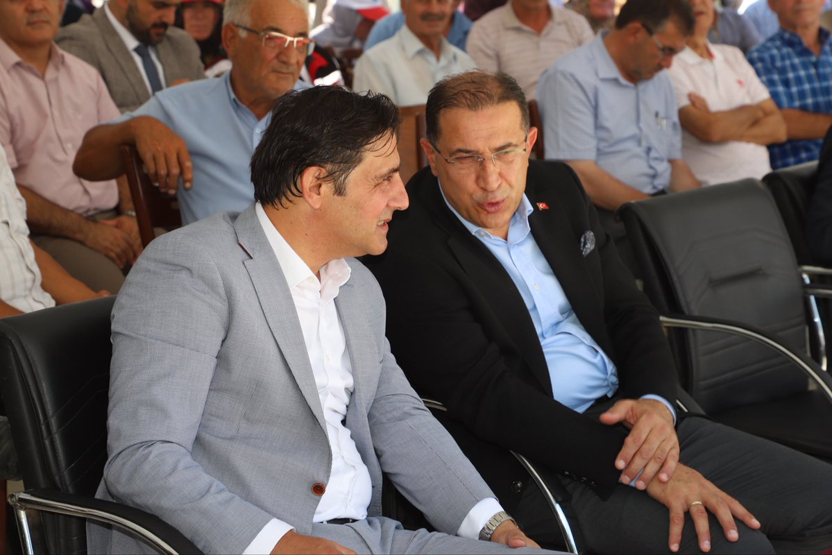 muratdaban45's tweet photo. Memleketimizin hayat damarlarından biri olan hayvancılıkta emeğin değerini korumak adına 113 kadın üreticimizi soğuk süt tankıyla buluşturduk. 

Memleketimizin hayrına ve faydasına olqn her türlü projeyi düşünmekten ve desteklemekten hiçbir zaman çekinmeyiz.

Bu projede emeği olan Süt birliği başkanımız Hadi Dilek’e, il başkanımız Sayın Süleyman Turgut’a, ilçe Kaymakamımız Sayın Mücahit Enes Yıldız’a, Valimiz Sayın Vahdettin Özkan’a ve milletvekillerimize teşekkürlerimi bir borç bilirim.