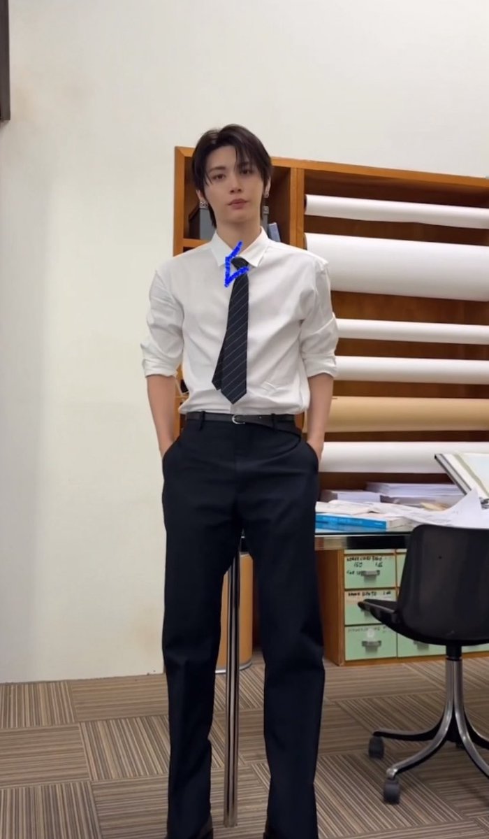 luvmjae's tweet photo. เอางี้นะ แทซานหล่อมาก ㅠㅠ สูง ขาวยาว หล่อ เหมือนพระเอกอนิเมะเลย ขาเนี้ย จากกรุงเทพ เดินถึงเชียงใหม่ใน 1 ก้าว ได้ ท่านอยู่สูงกว่าเรามาก พ่อใคร พ่อชั้นนะ https://t.co/VO1vm04dQS
