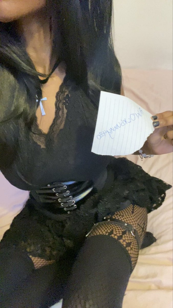 punkr0ckbunnyy's tweet photo. hii looking for new moots!! :3 not new to #nsfwtwt
🐾 evie
🐾 19yo she/her
🐾 bleached/bwc kinks
🐾 goth
🐾 virgin
🐾 switch (mainly sub)
🐾 i post interracial content (and sometimes myself) dm for my menu (˶˃⤙˂˶)
#nsfwtwt #ebony #bwwm #wmbf #bleached #interracial #bwc #goth https://t.co/TeIRt0wqCB
