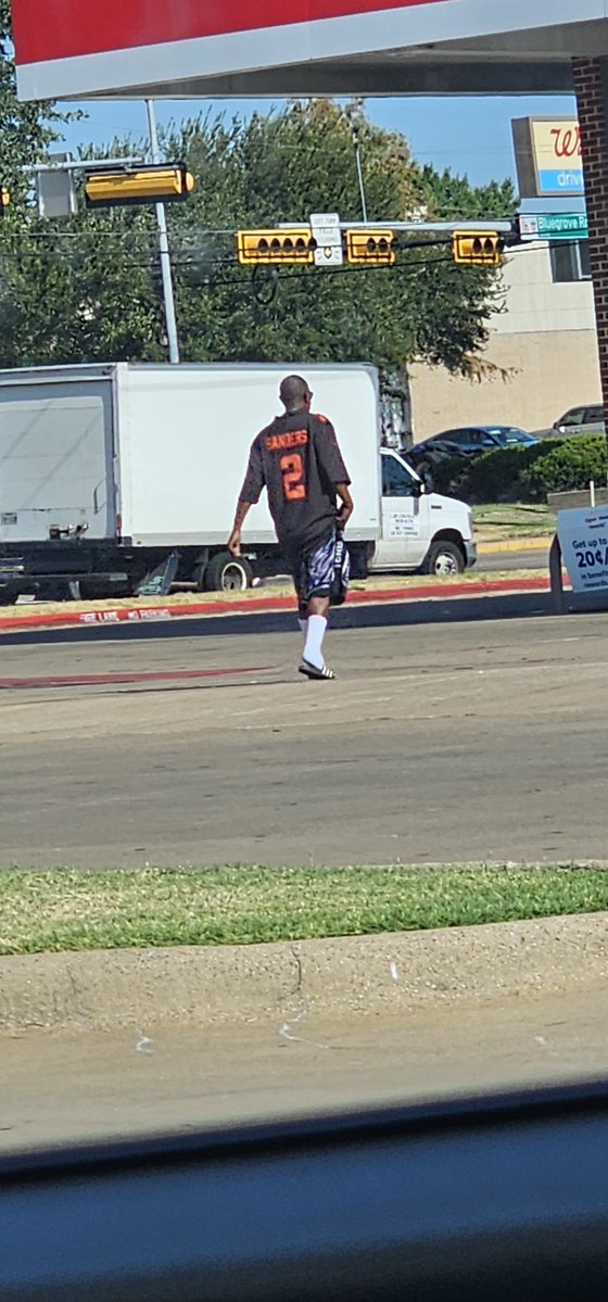 MartyJetnetty's tweet photo. @ShedeurSanders  we always reppin wherever we go. #browns #clevelandbrowns #tx #dallas #2 https://t.co/V4M33sCKMl
