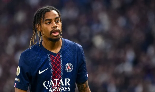 Paristeamfr's tweet photo. Le PSG a accepté la décision de Bradley Barcola et n’a pas cherché à le retenir. Le club parisien réclamait initialement au minimum 160 M€, avant de revoir ses exigences à la baisse, autour de 140 M€.

Liverpool a formulé une première offre comprise entre 80 et 90 M€, refusée par Paris. Depuis, les Reds n’ont, pour l’instant, transmis aucune nouvelle proposition écrite. Les échanges se poursuivent toutefois oralement entre les différentes parties.

Dans ce dossier, le sentiment est que la prochaine offre de Liverpool pourrait être la bonne. Une proposition comprise entre 130 et 150 M€ est attendue, et le PSG n’envisage assurément pas de descendre sous les 120 M€. Liverpool connaît parfaitement la position parisienne.

Toutes les personnes impliquées dans les discussions semblent désormais partager la même conviction : sauf retournement de situation, ce dossier devrait finir par déboucher sur un accord. #PSG - avec @FabriceHawkins
