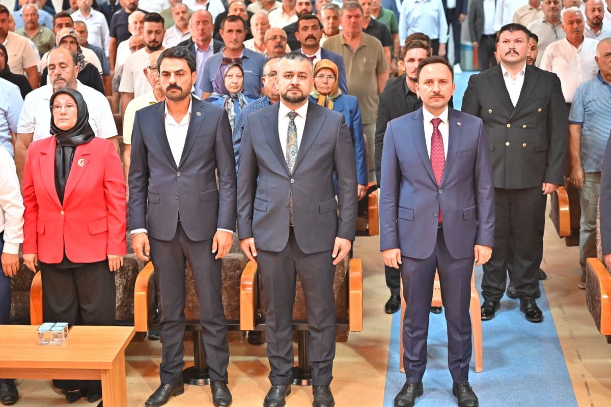 KamilKoglu's tweet photo. Milliyetçi Hareket Partisi Karaman Merkez İlçe Başkanlığı 15. Olağan Kongresini Delegelerimizin katılımlarıyla gerçekleştirdik. 
Kongremiz neticesin de Kutlu davamızın İlçe Başkanı olmaktan, 
Şeref ve Onur duyuyorum.

#MHPKaraman 
@dbdevletbahceli 
@MHP_Bilgi 
@MHP_Gundemi https://t.co/0HyljbL1B5