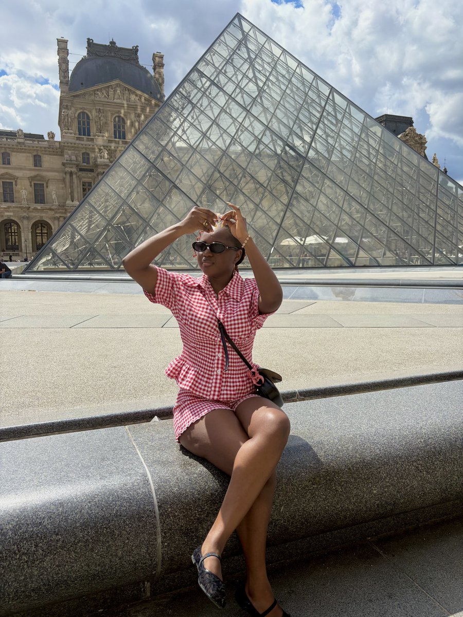 Timmysofine's tweet photo. I'm in Paris 🇫🇷 https://t.co/wyoE76gVEj