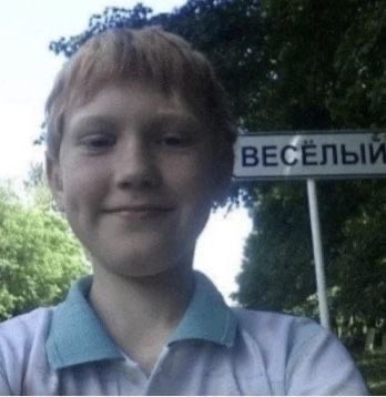 sinnkiit's tweet photo. завтра последний рабочий день, а через неделю идти в 11 класс🥲 https://t.co/005MhCS9GG
