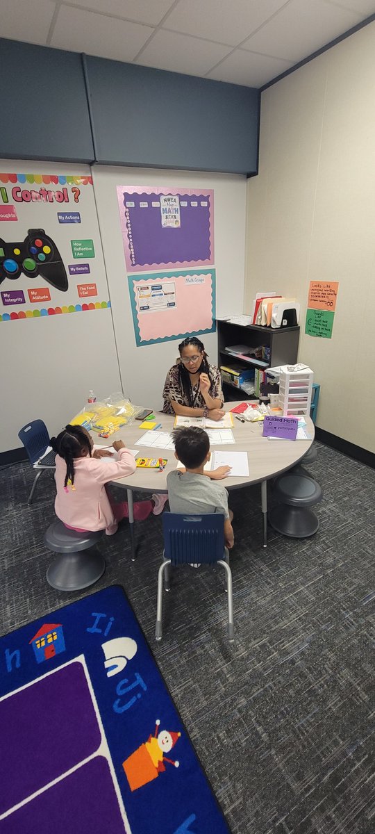 MrsE_Math_Queen's tweet photo. 2nd grade math teachers being intentional with their Guided Math groups while students in Learning Stations are helping each other while differentiated instruction can go uninterrupted. @TWE_Texans @Math_FBISD https://t.co/QDKg1OGfZL
