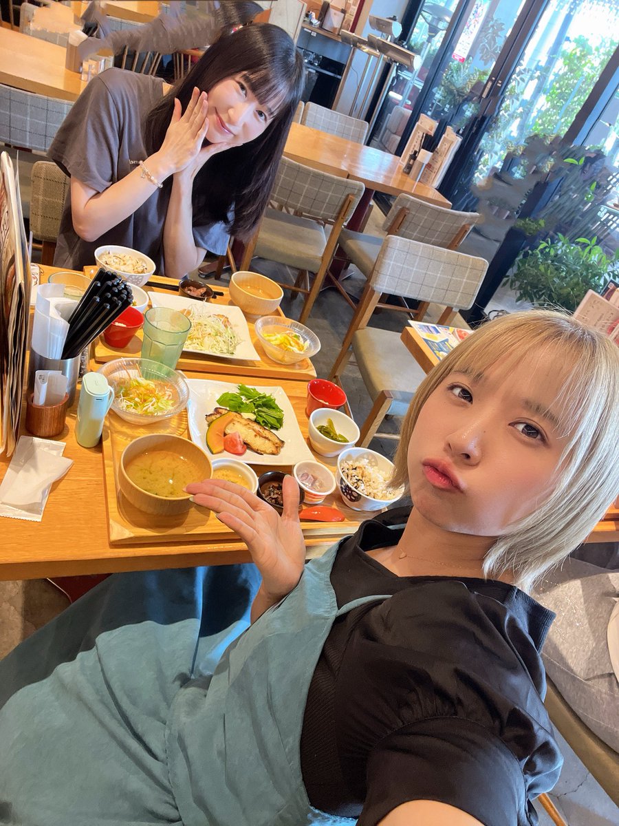 8ktbk_hrk10's tweet photo. それぞれの環境が変わっても会えば時間を忘れて大小関わらずいろんな話をできる、数少ない"友達"と呼べる存在😌🍀∗*ﾟ

お休みなのにたくさん付き合ってくれてありがとう🧡 https://t.co/ZjxEjGYkkP