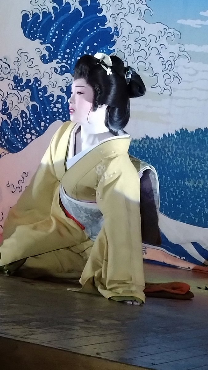 1mayumi216's tweet photo. たくさん写真撮ったのにうまく撮れてないごめんなさい見聞劇場へ https://t.co/IaGegKwLVP