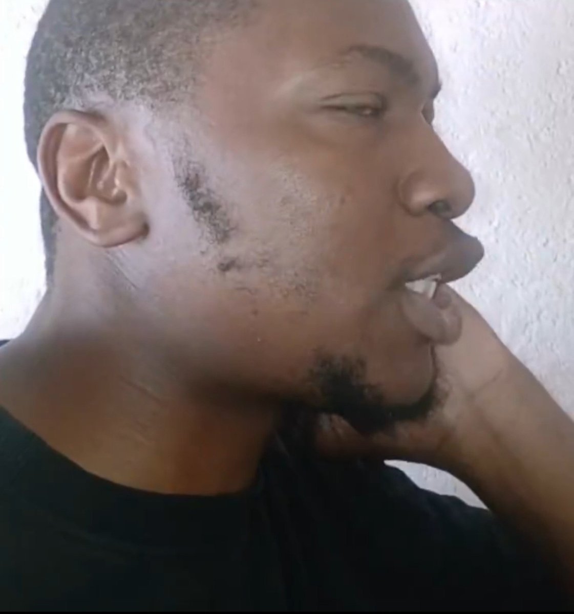 Lungi2yxsos0's tweet photo. Justing imagine basing your whole X account on Ayra Starr and Nigerians(mind you he's SouthAfrican). He must be longing for that Nigerian dick coz wdym #gobath https://t.co/wk6046Wy6h
