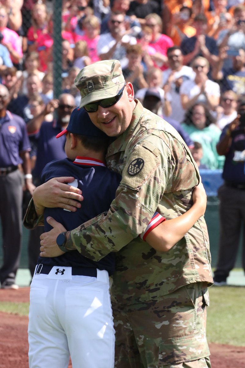 dreamsparkbb's tweet photo. Some people wait a lifetime for a moment like this ❤️⚾️🏟️ #cooperstown #dreamspark #baseball https://t.co/D9Qe5zHjw1
