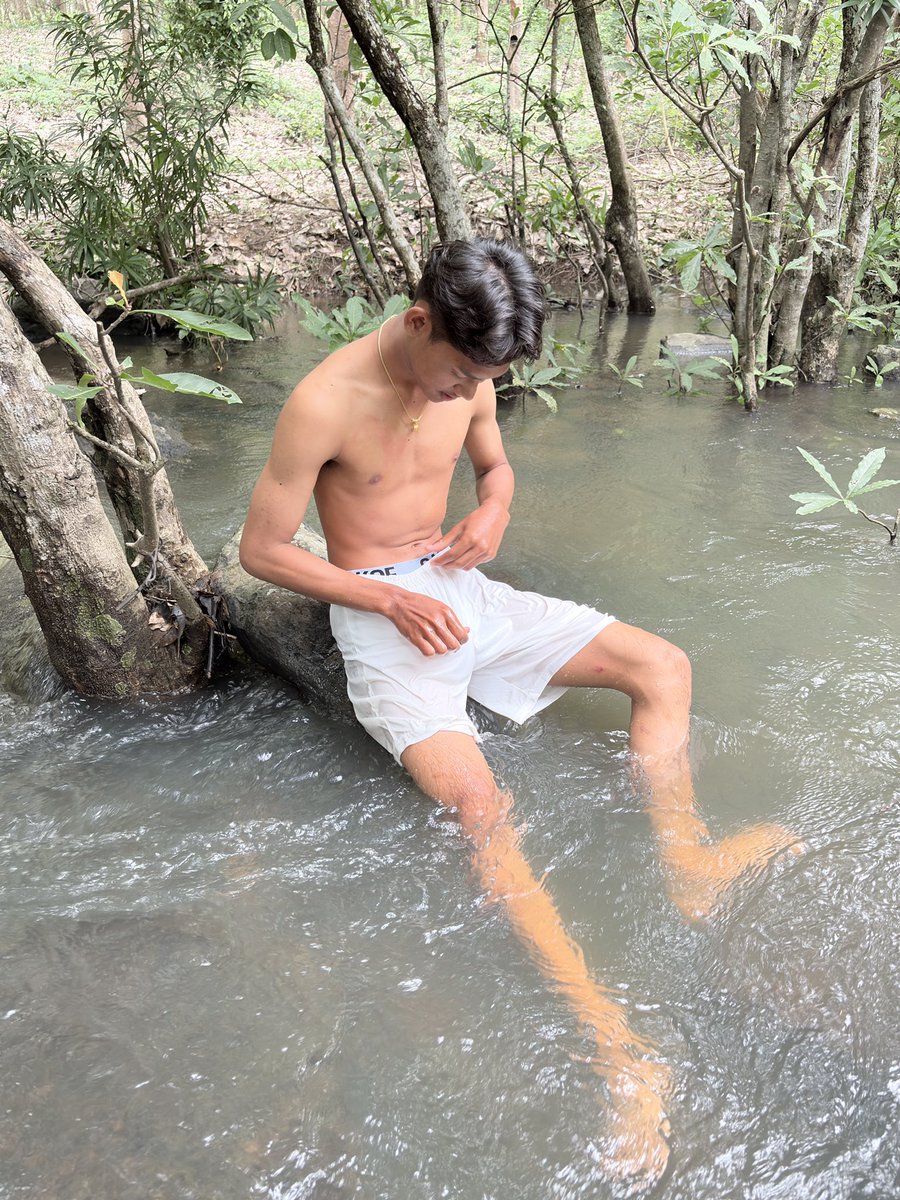 tngthxnng1's tweet photo. น้ำตกกก💦🍃 https://t.co/39rsFsFXSe