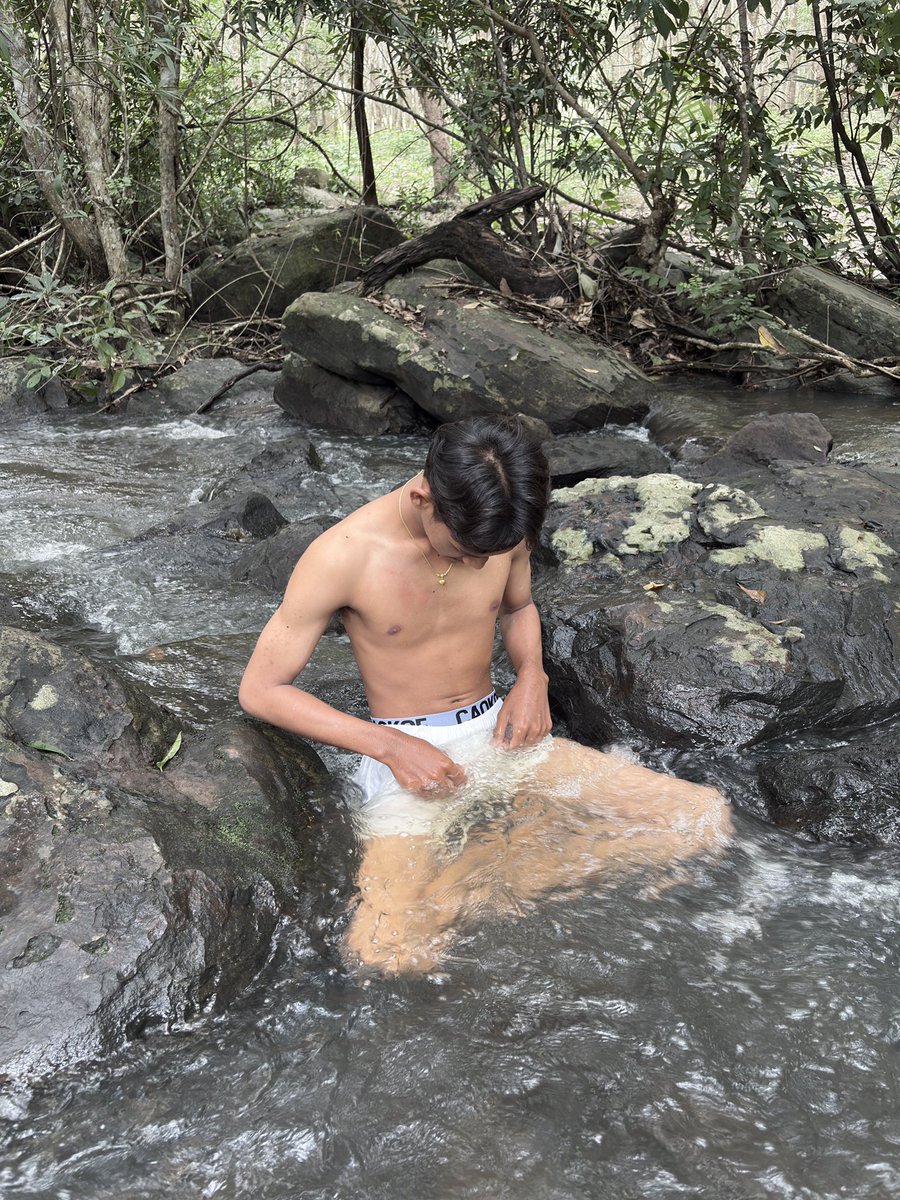 tngthxnng1's tweet photo. น้ำตกกก💦🍃 https://t.co/39rsFsFXSe