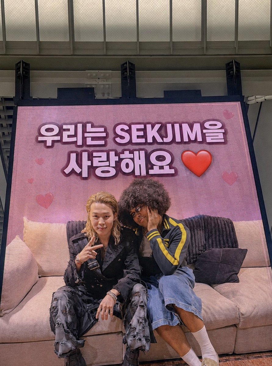 sekouumusic's tweet photo. Omg Sekjim this is the cutest thing ever 😭❤️😭❤️ https://t.co/ZkYEg6hayk