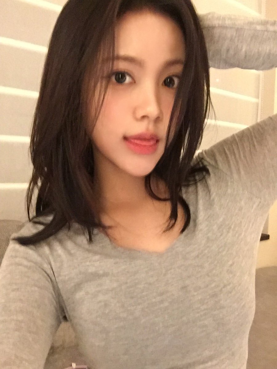 carmenpict's tweet photo. OH MY GOD https://t.co/gdDqPy7SD3