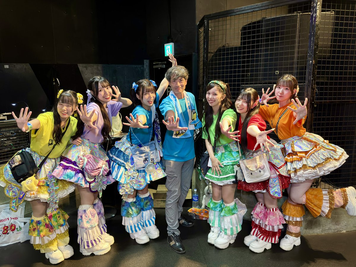 yoshikinho's tweet photo. グットクルー㌠と撮ってきました😊😊😊
安定の可愛さですぅ〜💕
#星月れみな #天羽さら #葵まお #一ノ瀬りの #彩恋なな #橘ゆきの #グットクルー 敬称略 https://t.co/yTu8p5yqpI