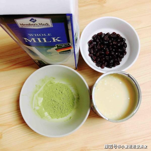 a_euon's tweet photo. Treat yourself! This vibrant Japanese matcha tiramisu with red bean filling is the perfect fusion of earthy matcha and sweet red bean—yummy!， https://t.co/jKoGUnDMFl