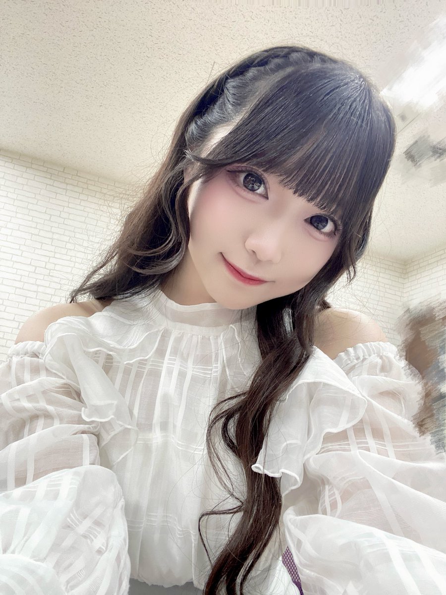 hinano_sak122's tweet photo. #バンドリTVLIVE ありがとうございました❣️

出演させていただいたこと、学生時代の自分に教えてあげたいです😭✨️
あられさん、律さん、ちはるんのおかげで、ｶﾁﾝｺﾁﾝながらも楽しく生放送をお送りすることができました！
millsageのストーリー紹介トレーラーも公開されて、ますますリリースが楽しみになりましたねっ♪
改めて、#バンドリ の一員になれてとても嬉しいです！これからよろしくお願いいたします💗