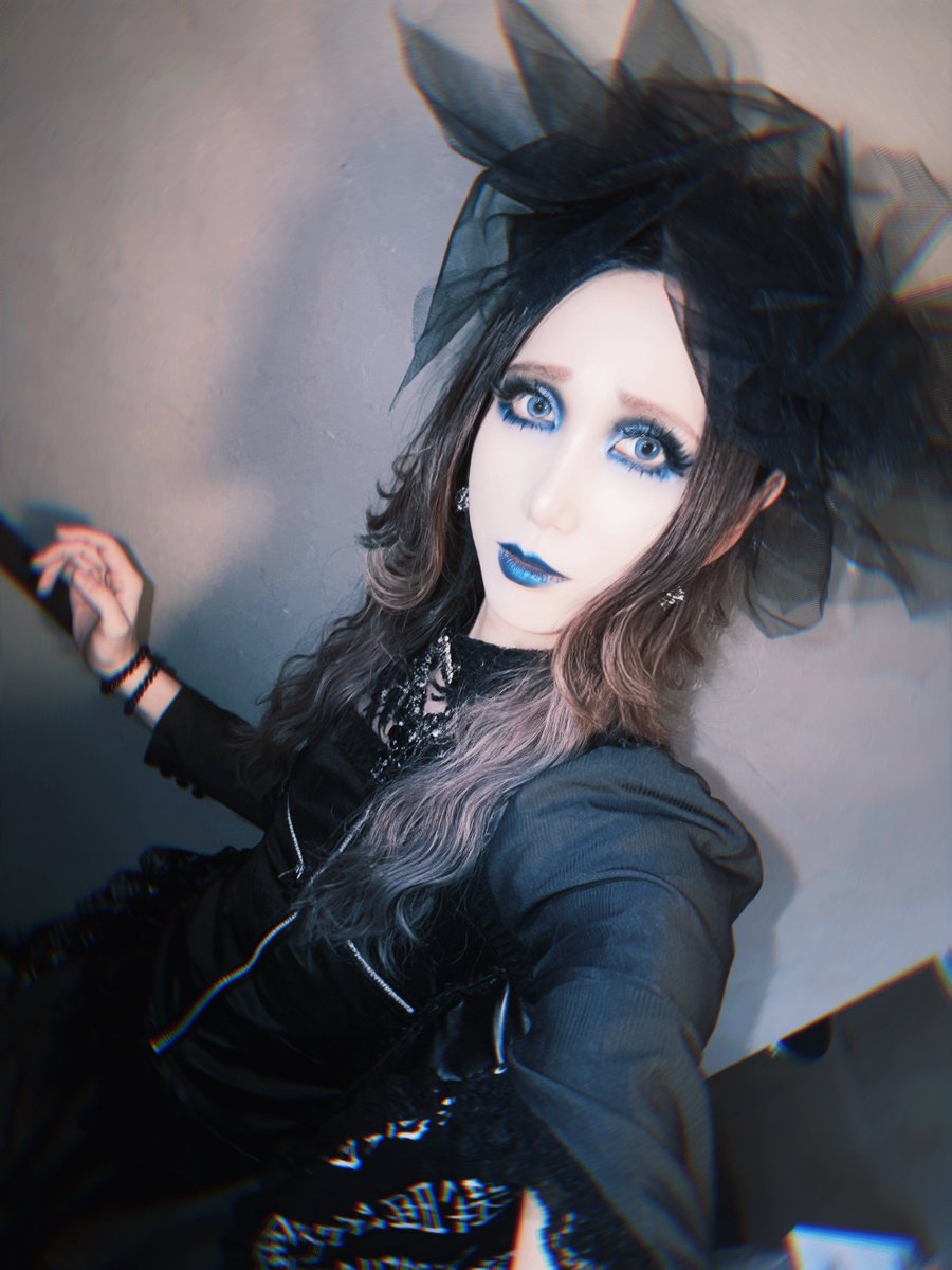 gulu__lanju's tweet photo. 夏の行方O-EASTありがとうございました🌞
久しぶりのイーストはやっぱり素敵なステージでした👏今度はもっと長々とやりたいわね🙂‍↕️
今思い返しても夏の行方ツアーはどこも楽しかったな、、DIVのみなさま誘っていただき本当にありがとうございました🙏🙏🙏 https://t.co/TPvmUcmLb0