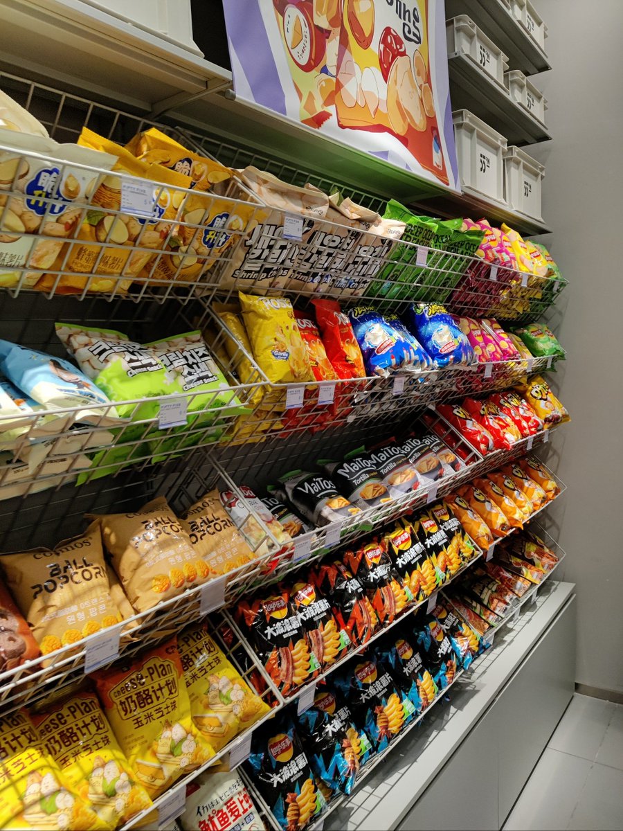 HEzung's tweet photo. Just restocked our snack shelf with cold matcha mochi, iced black coffee, and limited-edition kimchi rice balls—stop by before they’re gone! https://t.co/F7KcyBWVfF