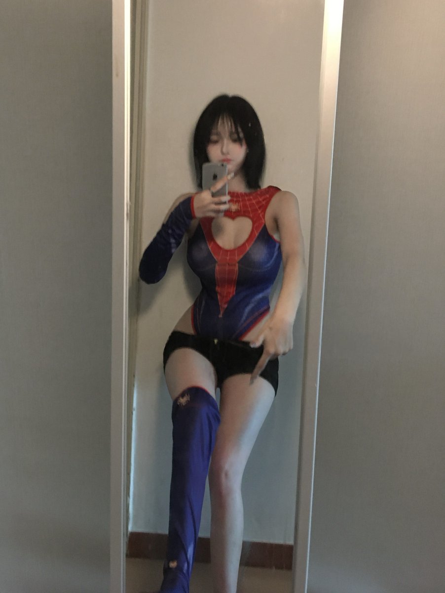 V2y_sc's tweet photo. 코스프레는 직접 입어야 제 맛,,❤️ https://t.co/pwn6hIAyti