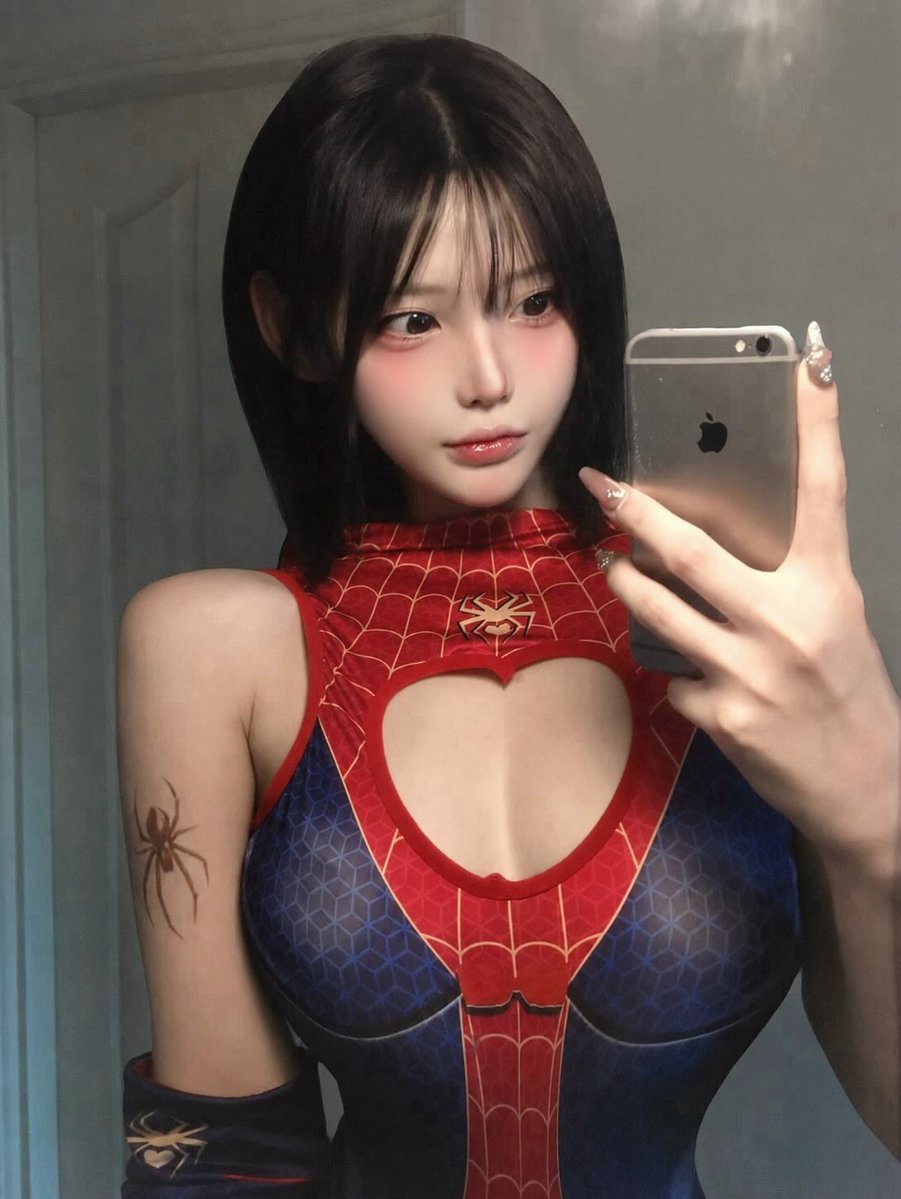 V2y_sc's tweet photo. 코스프레는 직접 입어야 제 맛,,❤️ https://t.co/pwn6hIAyti