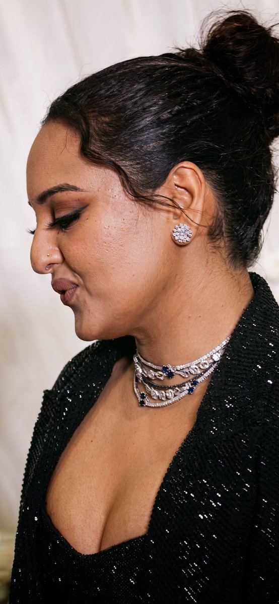 uhdsnaps's tweet photo. Sonakshi Sinha https://t.co/Tr9NAme4K4