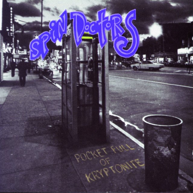 Kabeto_b's tweet photo. Agosto 20 de 1992, se publica el álbum "Pocket Full of Kryptonite" de la banda Spin Doctors. 🎙️
Se destacó el éxito Two Princes, que obtuvo una nominación al premio Grammy a la mejor interpretación rock de un dúo o grupo. #SpinDoctors 🎸#Rock https://t.co/m13Jbc7mLc