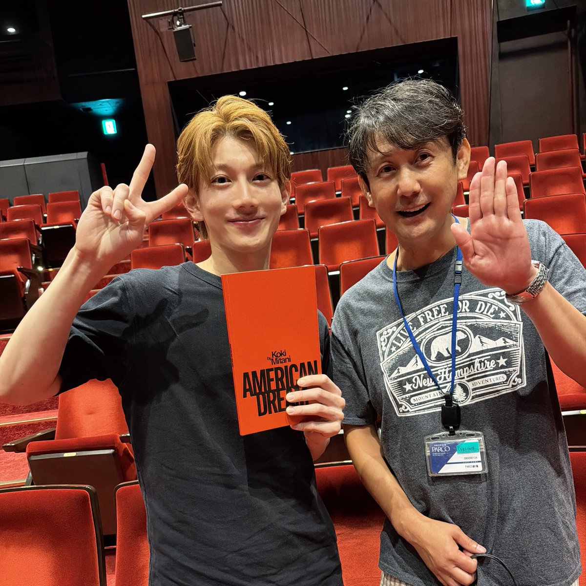 akazawa_taro's tweet photo. 本日は、#リチャード三世 で共演した浅野雅博さん出演の
PARCO PRODUCE 2026『アメリカン・ドリーム』を観劇してきました！

こちらも凄まじかったです😳

シリアスな題材にもかかわらず、思わず爆笑してしまう場面もたくさん…！
息もつかせぬ密室での会話劇。
張り詰めた緊張感の中で繰り広げられるやり取りに、終始目が離せませんでした。

そして、名だたる名優の皆さまのお芝居を間近で浴びることができて感動…。

浅野さんのリアリティあふれる自然なお芝居にも、メロメロでした…。
カッコいいーー。。。

とても勉強になる、幸せな時間でした☺️

#アメリカンドリーム

https://t.co/xMKFWbICEN