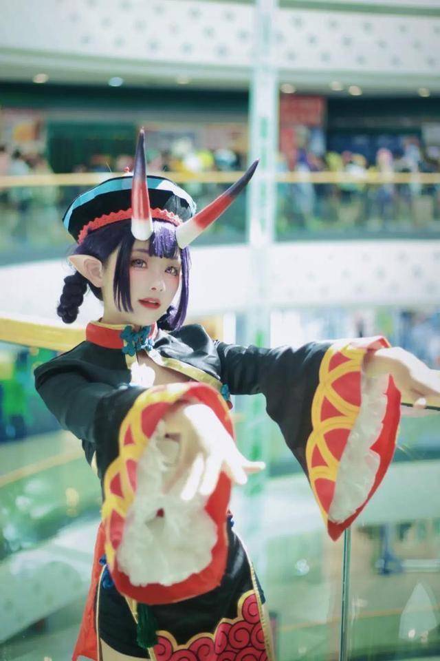SundayBoloje's tweet photo. [Just wrapped up the best day ever at the anime convention—met so many talented creators, scored exclusive merch, and cosplayed my favorite character till my feet hurt ]， https://t.co/aQDLbNKx1g