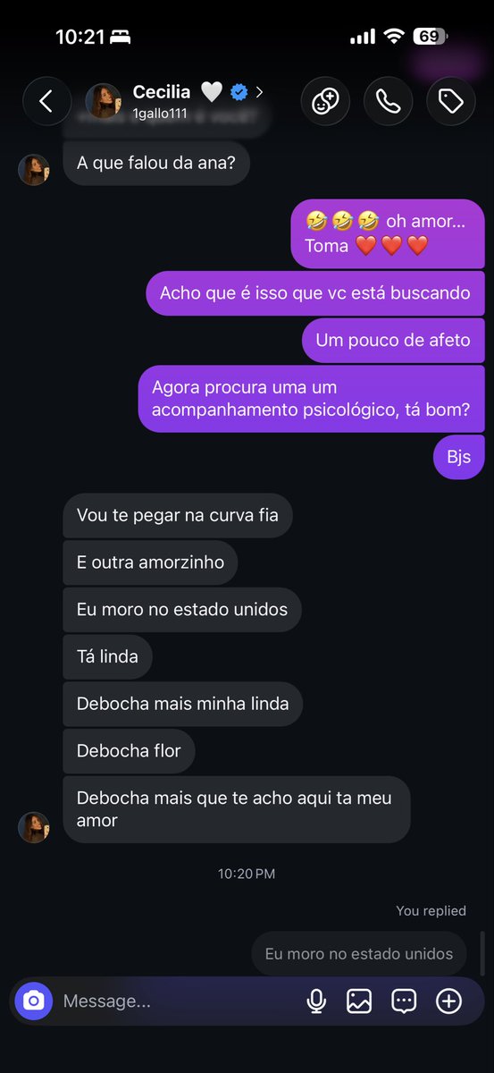 iPauleteh's tweet photo. Amores, eu sei que vocês querem ver o circo pegar fogo… EU TAMBÉM.

Mas agora eu deixo com o senhor do tempo.

O motivo do meu rompimento com essa gente já foi exposto. O que vem agora é mais do mesmo. São fãs desses bichos escrotos sendo racistas, transfóbicos e me ameaçando, e eles sendo coniventes e omissos a isso tudo… mas aí a gente volta pro ponto inicial, onde todo mundo já sabe.

Não quero mais posicionamento nenhum, até porque qualquer coisa que vier agora será hipócrita. Mas eu sopro pro vento e deixo que o rei do tempo fale por mim.

Maaas… Se a qualquer momento eu me sentir violada, pode ter certeza que eu não pouparei a paz branca de ninguém, e aí vai precisar de outra cortina de fumaça pra abafar o caso.