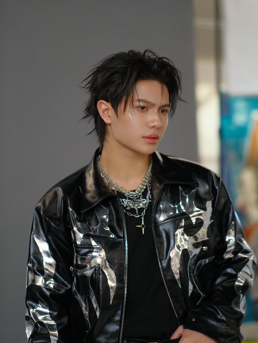 WEofficialTH's tweet photo. 200826 | Instagram Update 

📸 jakkraakeup_q : ✨ BTS 
 
🔗 : https://t.co/kiWMSBRFBl

#williamjkp #LYKN #LYKNReflexionConcert 
#WEofficialTH https://t.co/fbZr5TYl4t